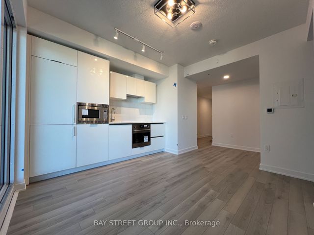 2320 - 230 Simcoe St