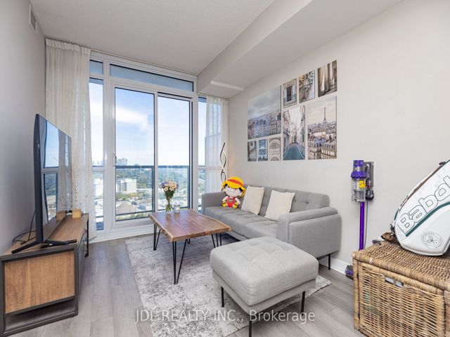 2302 - 121 Mcmahon Dr