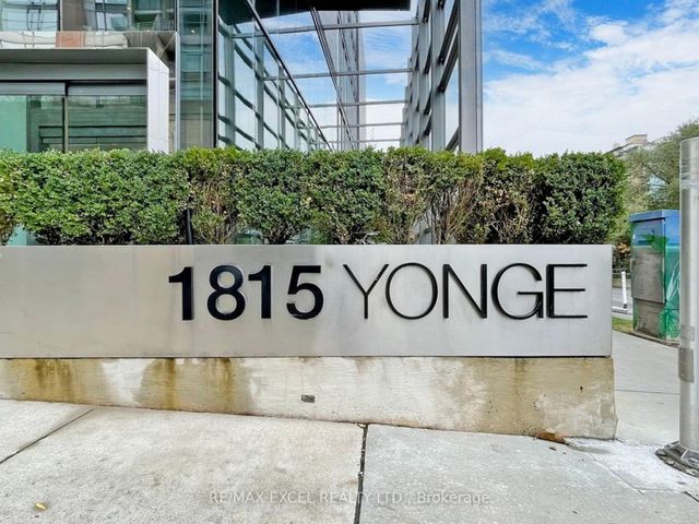 2005 - 1815 Yonge St