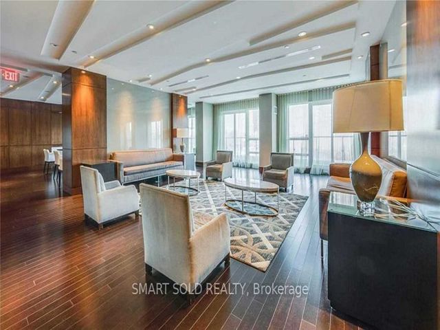 510 - 2015 Sheppard Ave