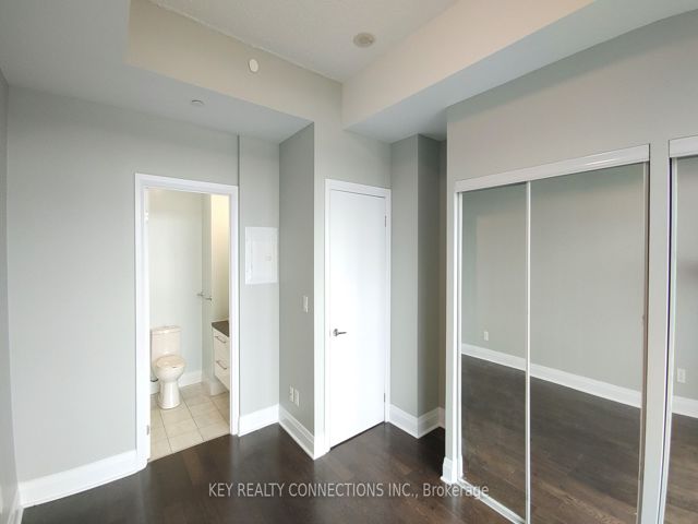 521 - 399 Spring Garden Ave