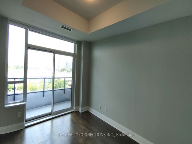 521 - 399 Spring Garden Ave
