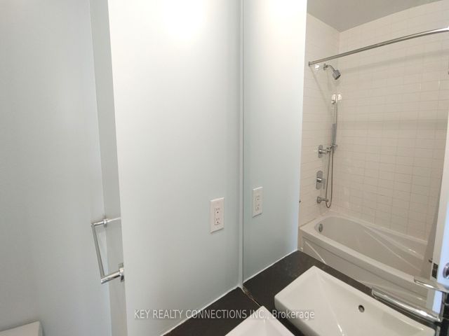 521 - 399 Spring Garden Ave