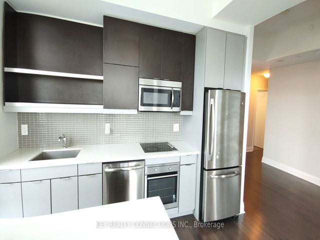 521 - 399 Spring Garden Ave