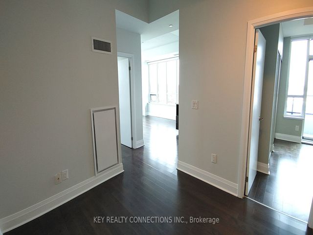 521 - 399 Spring Garden Ave