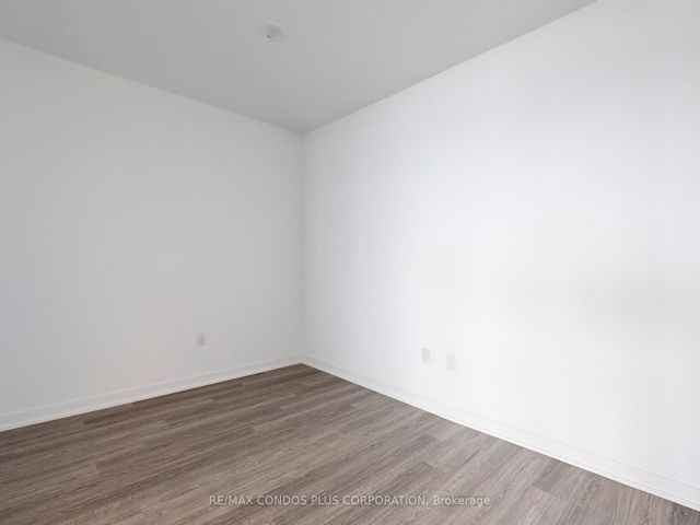 1809 - 195 McCaul St