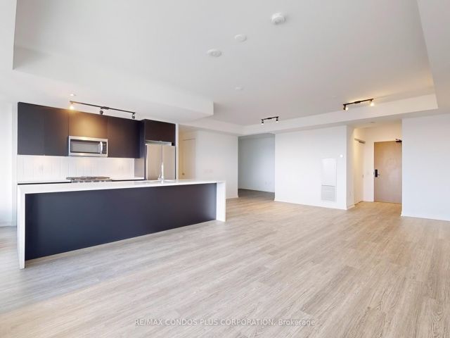 1809 - 195 McCaul St