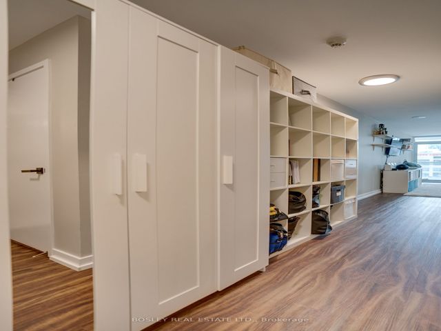905 - 4K Spadina Ave