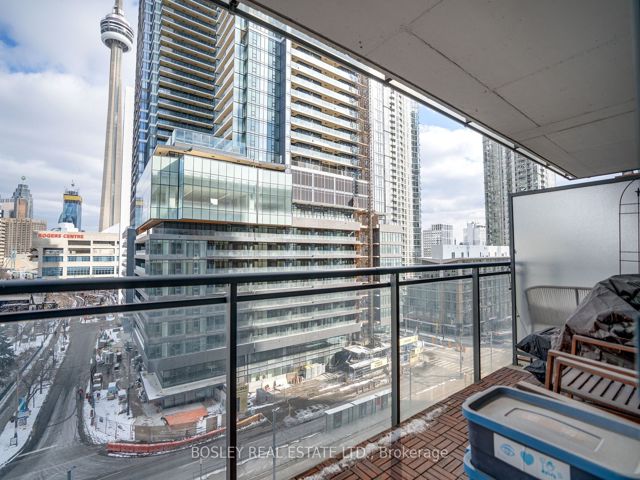 905 - 4K Spadina Ave