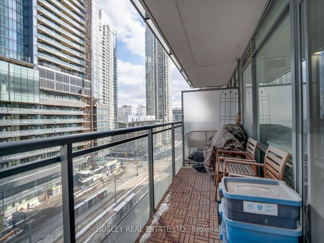 905 - 4K Spadina Ave