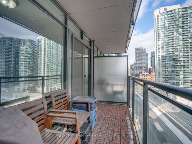 905 - 4K Spadina Ave