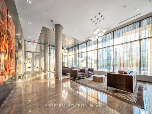 905 - 4K Spadina Ave