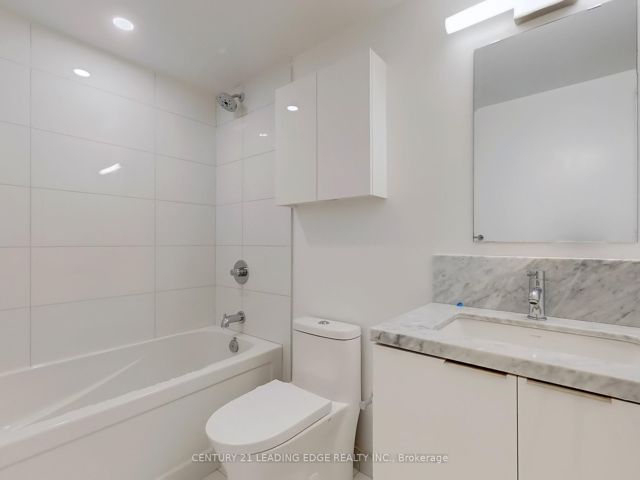 2217 - 230 Simcoe St