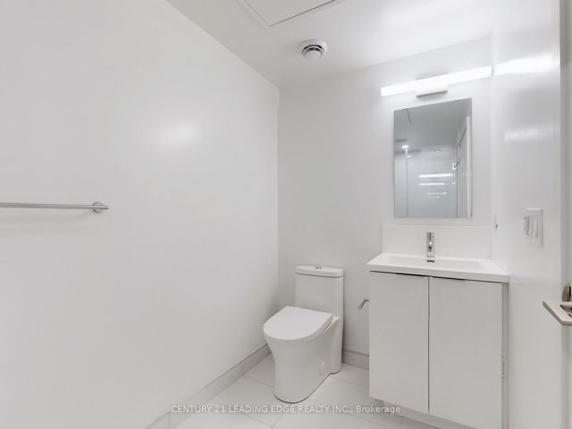 2217 - 230 Simcoe St