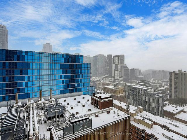 2217 - 230 Simcoe St