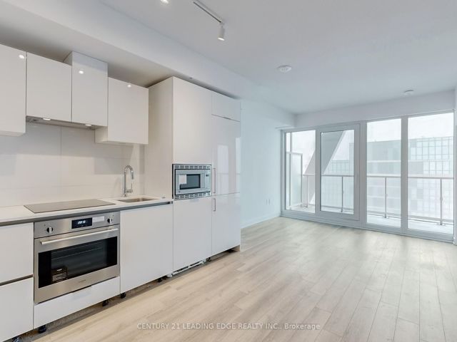 2217 - 230 Simcoe St