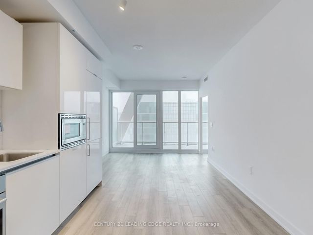 2217 - 230 Simcoe St