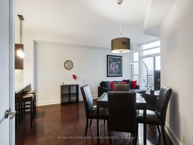 616 - 676 Sheppard Ave E