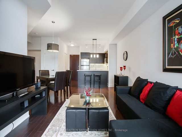 616 - 676 Sheppard Ave E