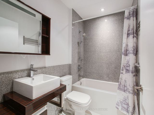 616 - 676 Sheppard Ave E