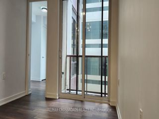 1406 - 85 Bloor St E