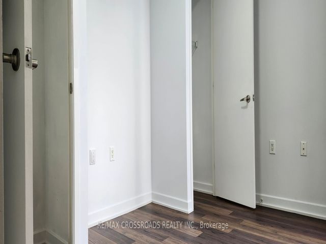 1406 - 85 Bloor St E