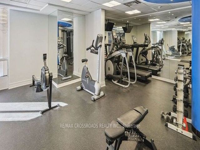 1406 - 85 Bloor St E