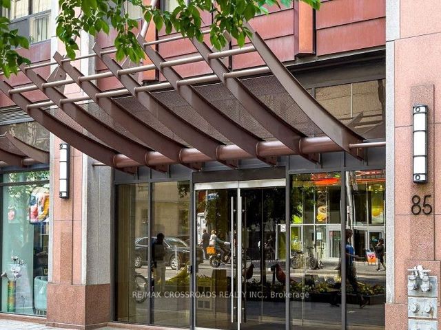1406 - 85 Bloor St E