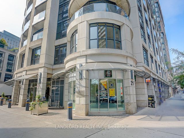 2003 - 21 Carlton St