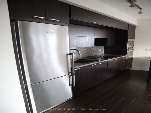 1609 - 120 Harrison Garden Blvd
