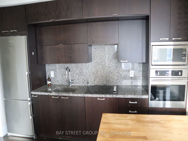 1609 - 120 Harrison Garden Blvd