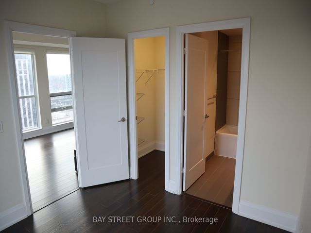 1609 - 120 Harrison Garden Blvd