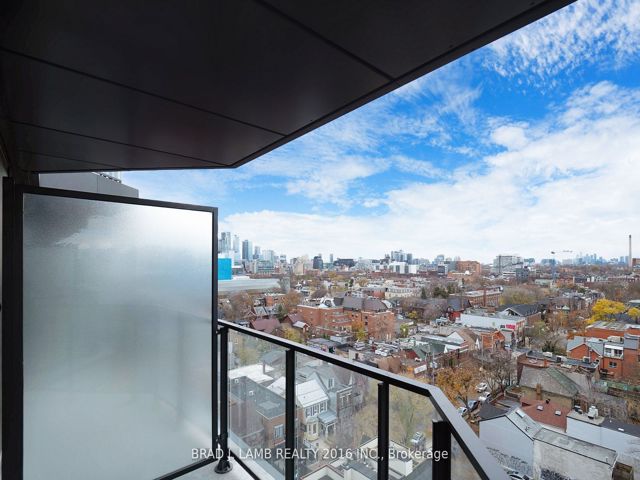 1014 - 195 McCaul St