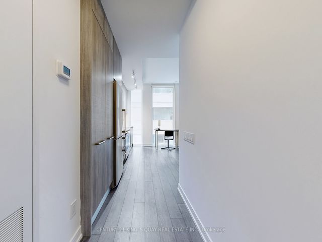 1501 - 28 Wellesley St E