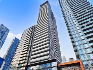 1501 - 28 Wellesley St E
