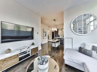 902 - 112 George St