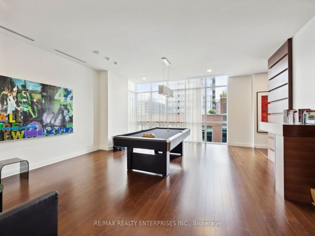 902 - 112 George St