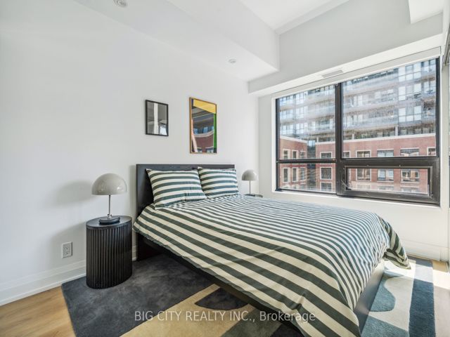 305 - 36 Brentcliffe Rd