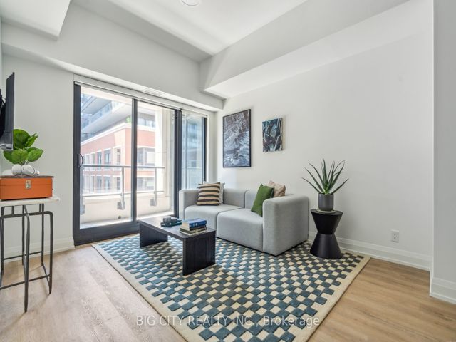 305 - 36 Brentcliffe Rd