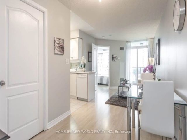 913 - 2 Rean Dr