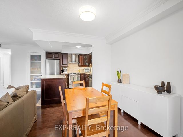 605 - 63 St Clair Ave W