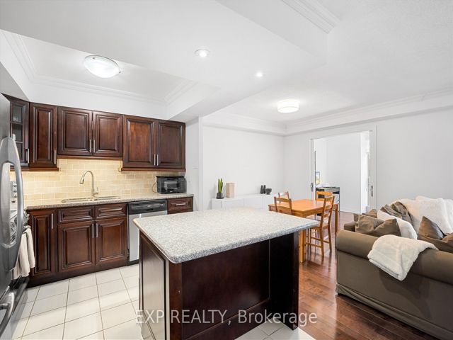 605 - 63 St Clair Ave W