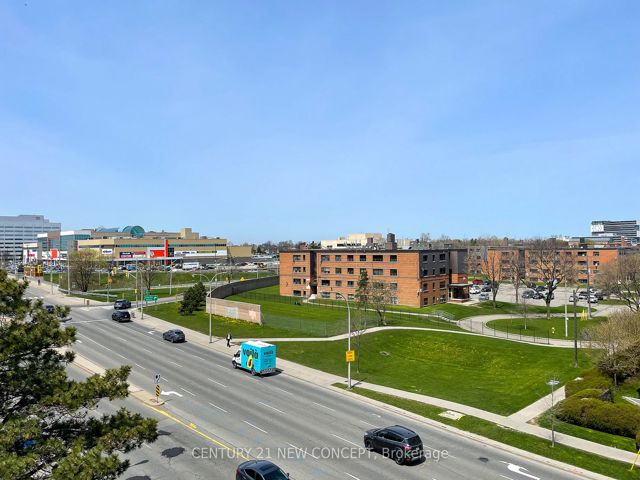 320 - 639 Lawrence Ave W