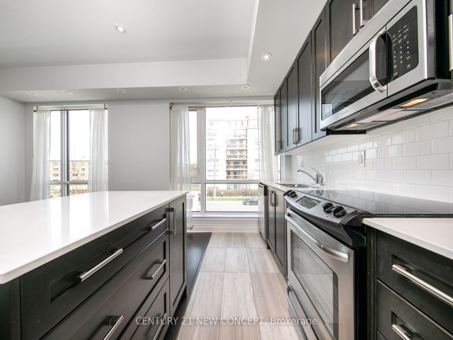 320 - 639 Lawrence Ave W