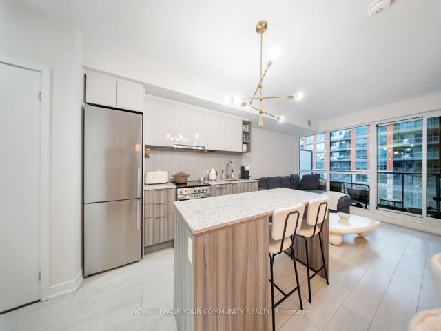 312 - 31 Tippett Rd