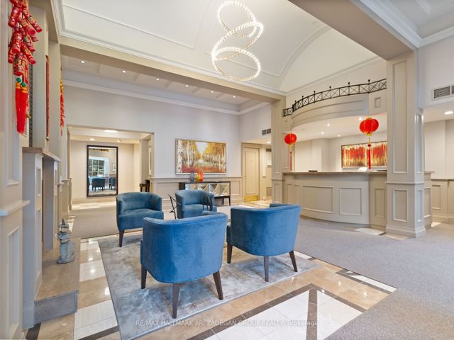 721 - 28 William Carson Cres