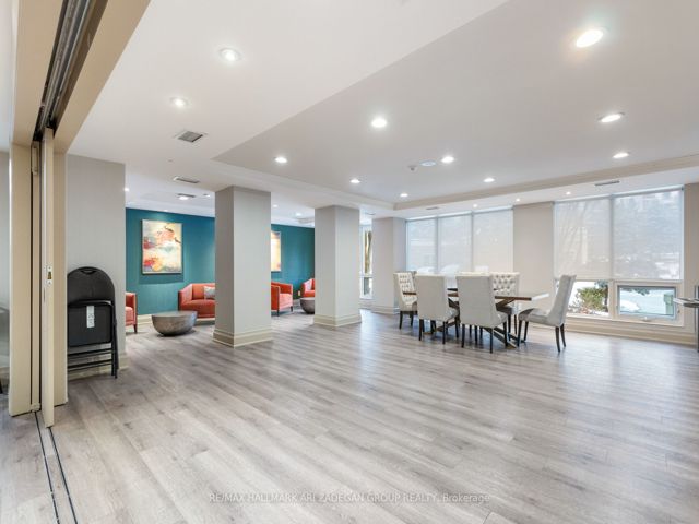721 - 28 William Carson Cres