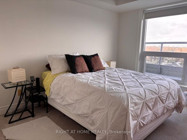 712 - 701 Sheppard Ave W
