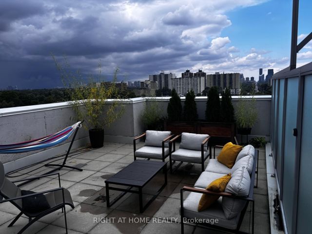 712 - 701 Sheppard Ave W