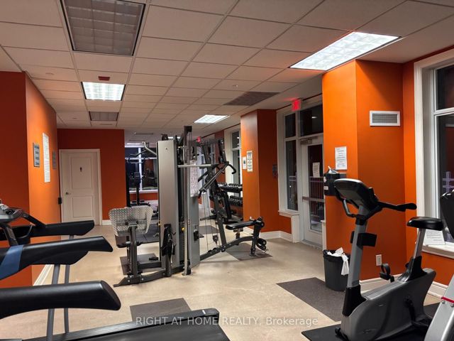 712 - 701 Sheppard Ave W
